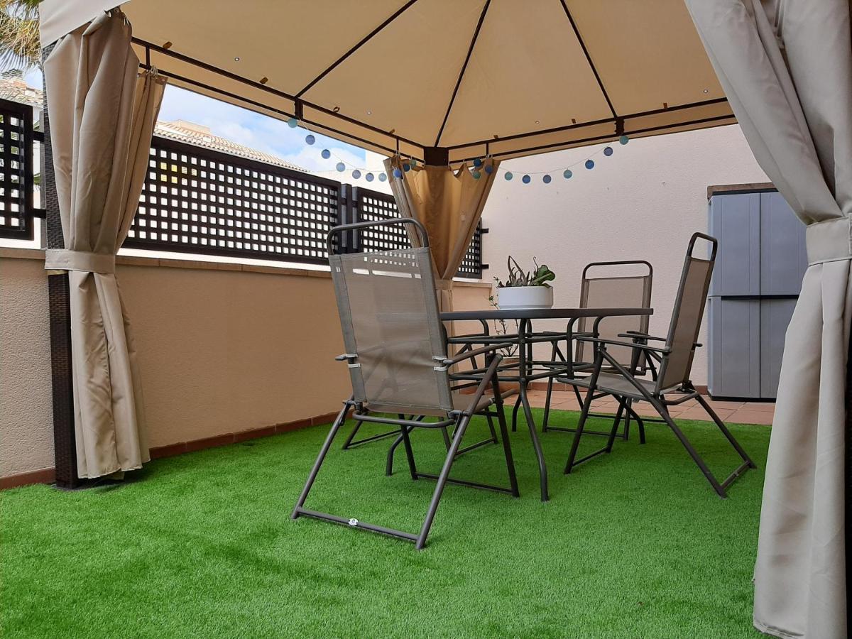 Appartamento Gran terraza con piscina Sant Jaume d'Enveja Esterno foto